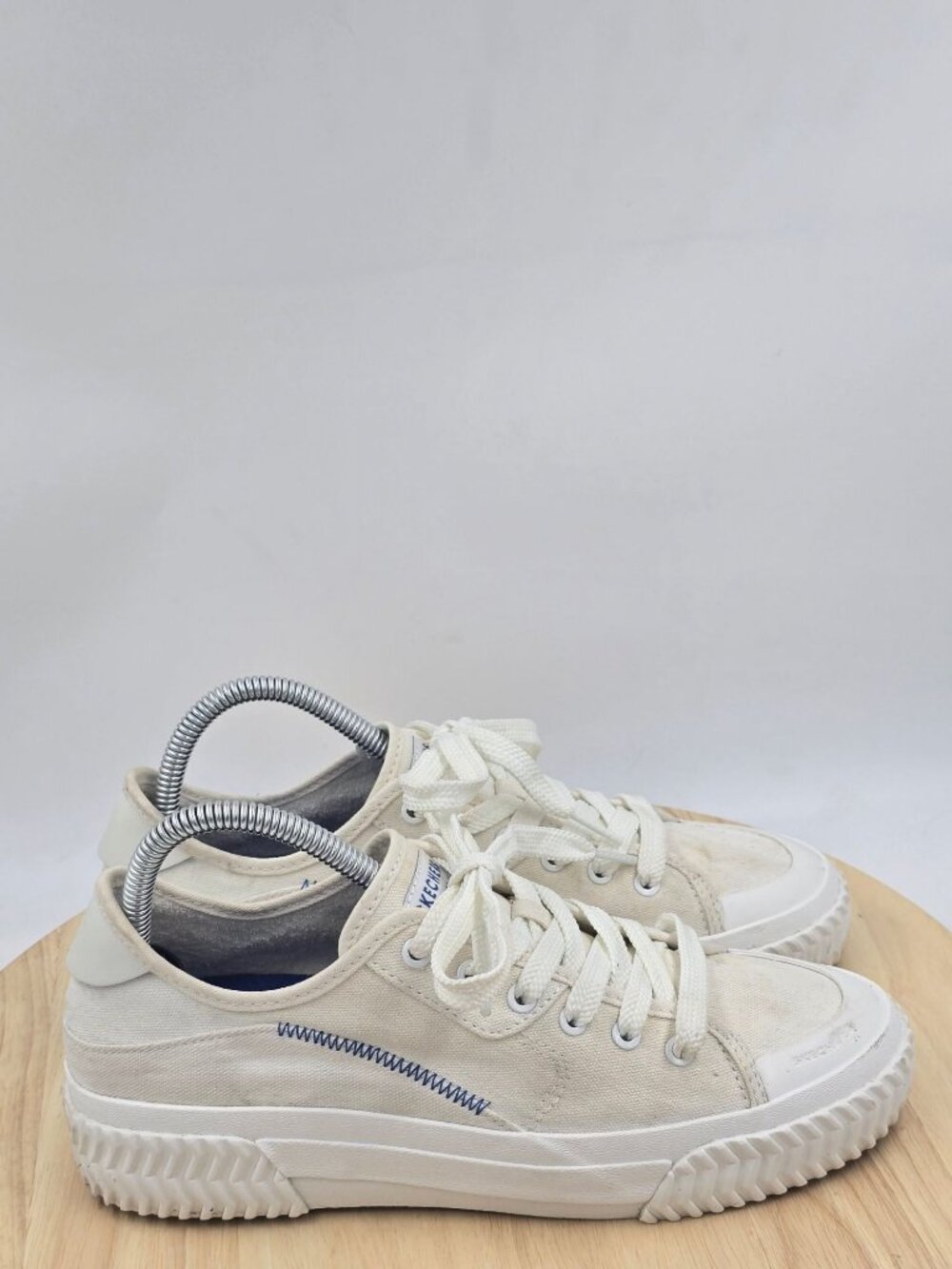 Skechers Sneakers Womens  White Lace Up Street Trax Hi Washable Shoes sz 7.5